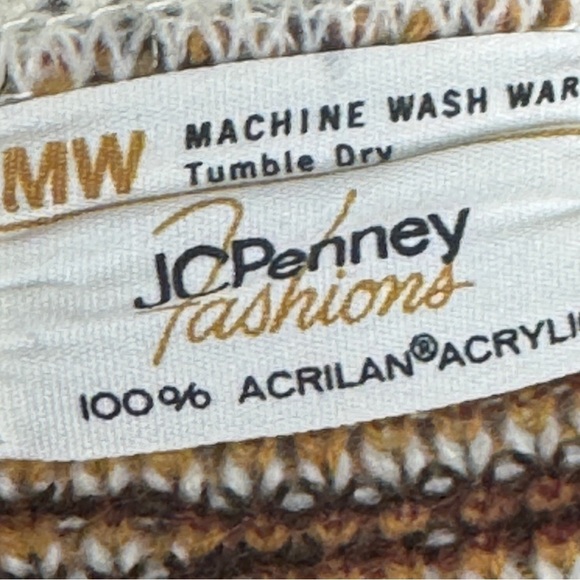 Vintage Tribal Knit Cape Poncho – Cream & Brown with Pyramid Motif One Size - Picture 9 of 10